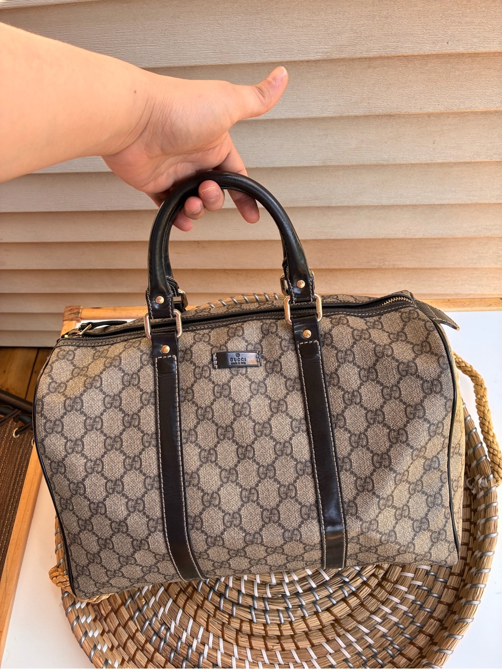 Authentic Gucci Brown GG Supreme  Satchel with Black Leather Trim ( with entupy)